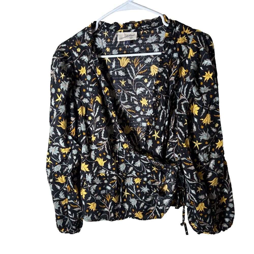 Universal Thread Blouse Women's Medium Black Floral Wrap Long Sleeve Casual